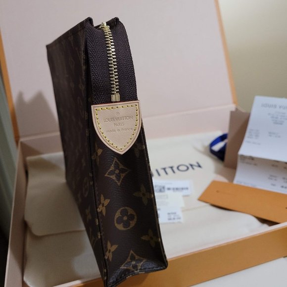Authentic Brand New Louis Vuitton Toiletry 26 monogram canvas - full set - Picture 3 of 6